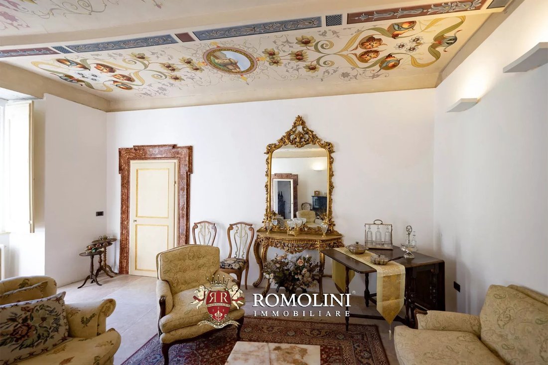 House in Spello, Umbria, Italy 3 - 18510172