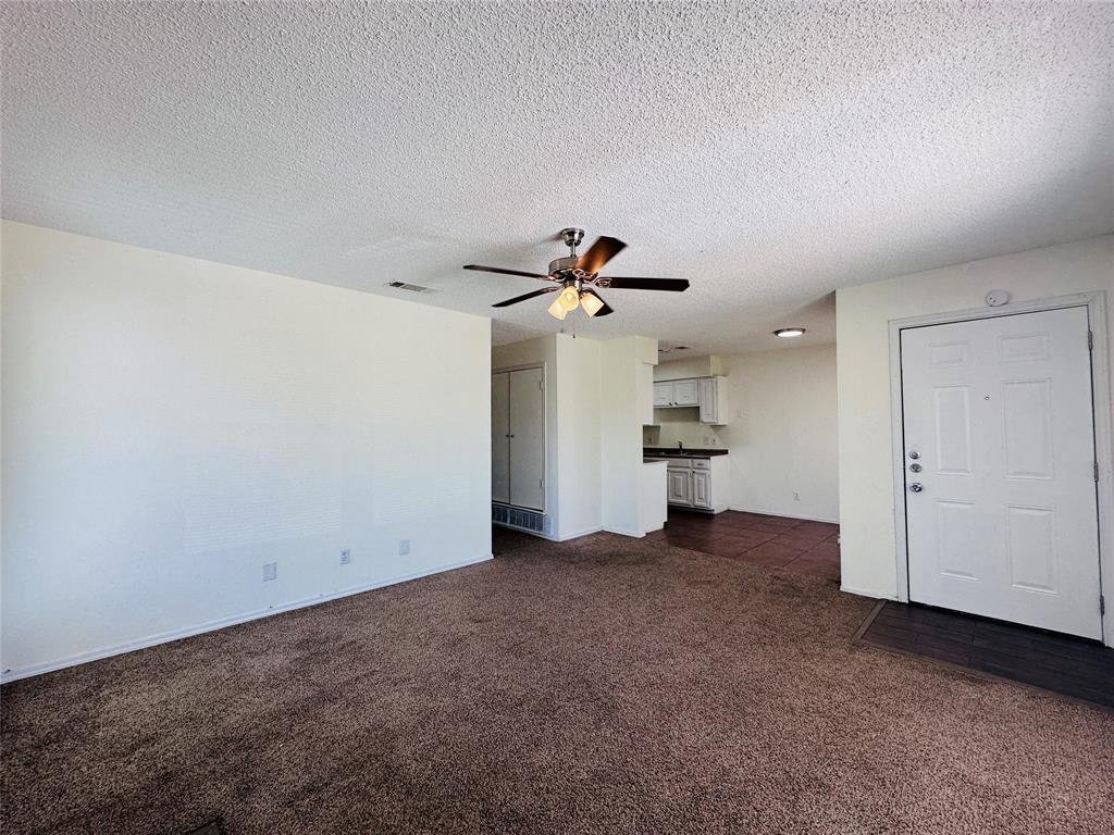 White Settlement, Texas, United States 5 - 18513208