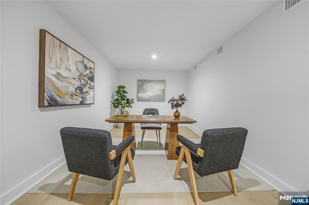 Condo in Leonia, New Jersey, United States 4 - 18509422