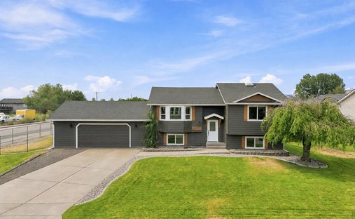 House in Newman Lake, Washington, United States 1