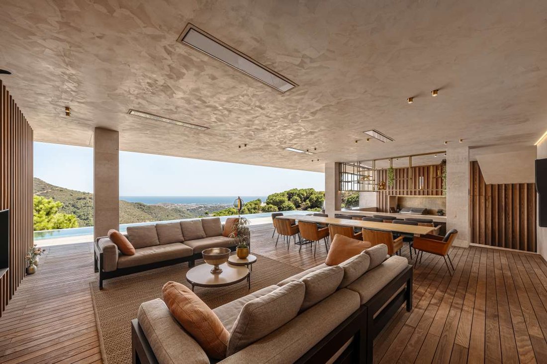 Villa in Benahavis, Andalusia, Spain 2 - 18508332