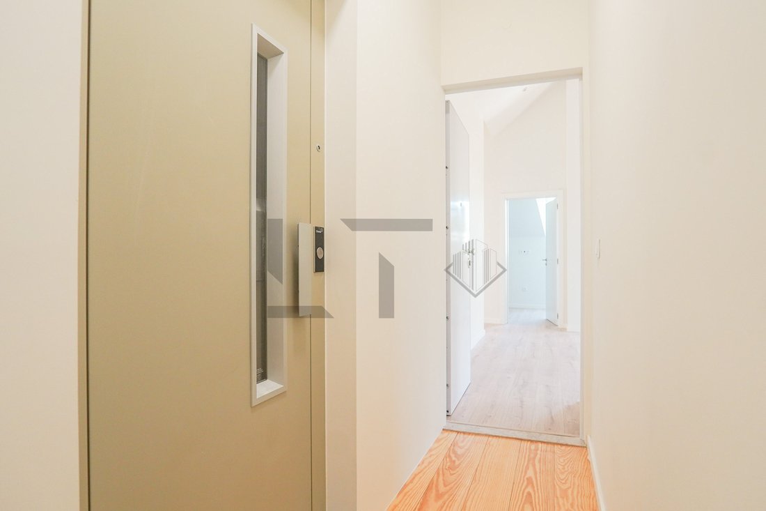 Apartment in Sao Domingos de Benfica, Lisbon, Portugal 3 - 18516215