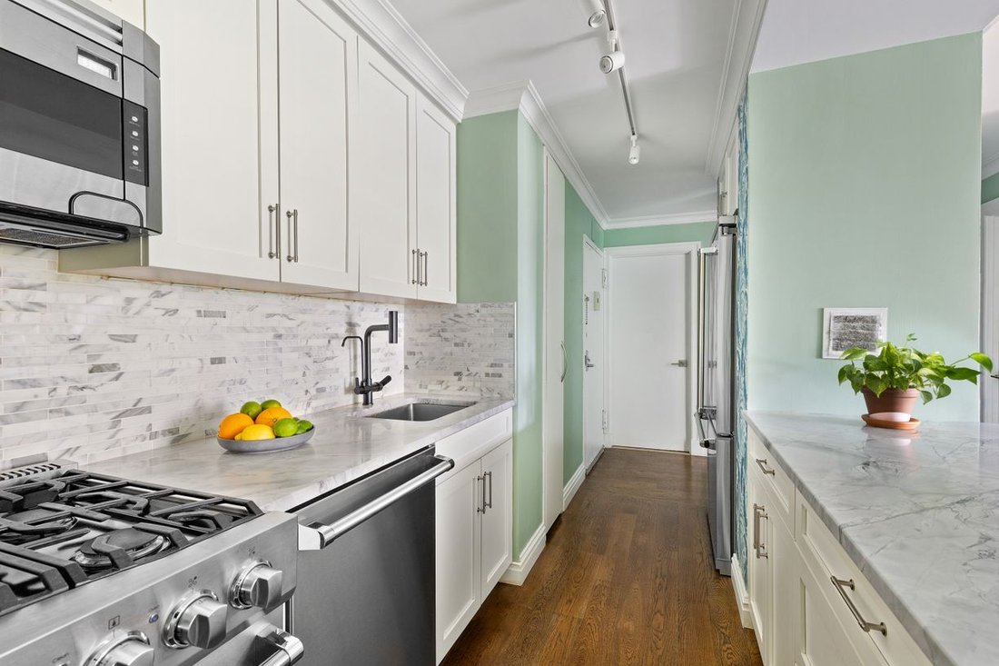 Co Op in New York, New York, United States 4 - 15752711
