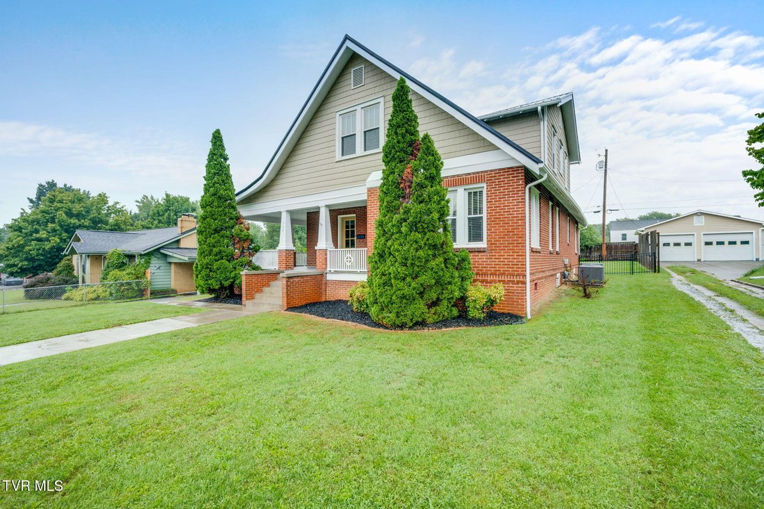House in Elizabethton, Tennessee, United States 4 - 18511036