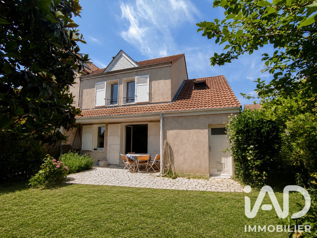 House in Sud, Le Mesnil-le-Roi, France 1 - 18495727