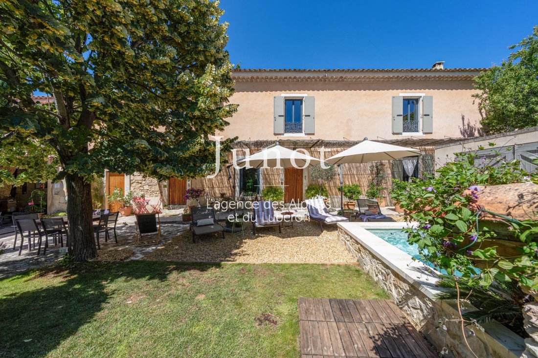 House in Oppède, Provence-Alpes-Côte d'Azur, France 1 - 18509699