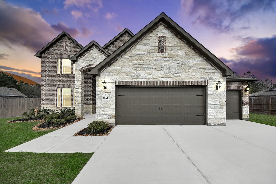 House in Conroe, Texas, United States 2 - 18509358