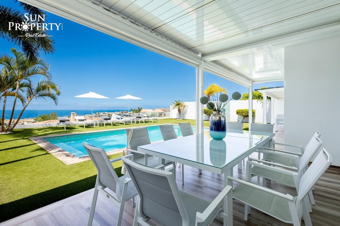 Villa in Costa Adeje, Adeje, Canary Islands 3 - 18514935