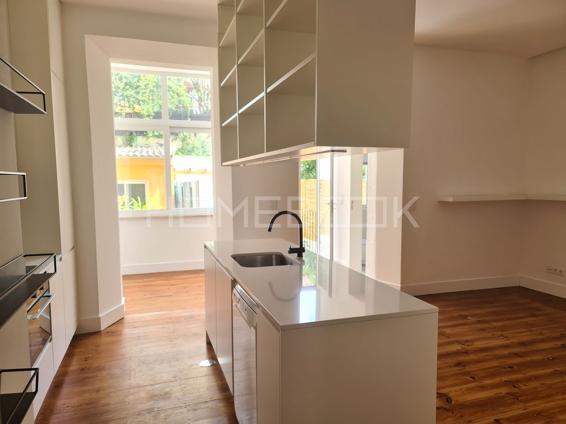 Apartment in Arroios, Lisbon, Portugal 2 - 18519293