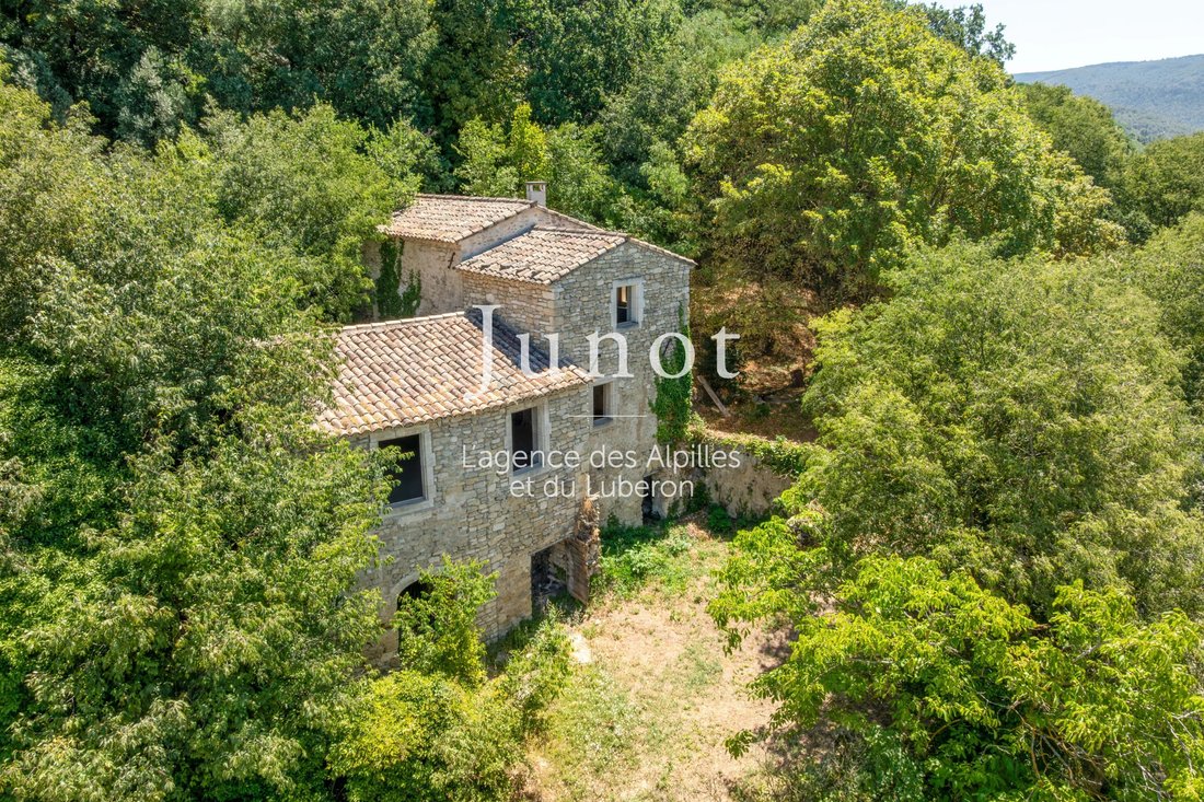 Country House in Ménerbes, Provence-Alpes-Côte d'Azur, France 5 - 18509670