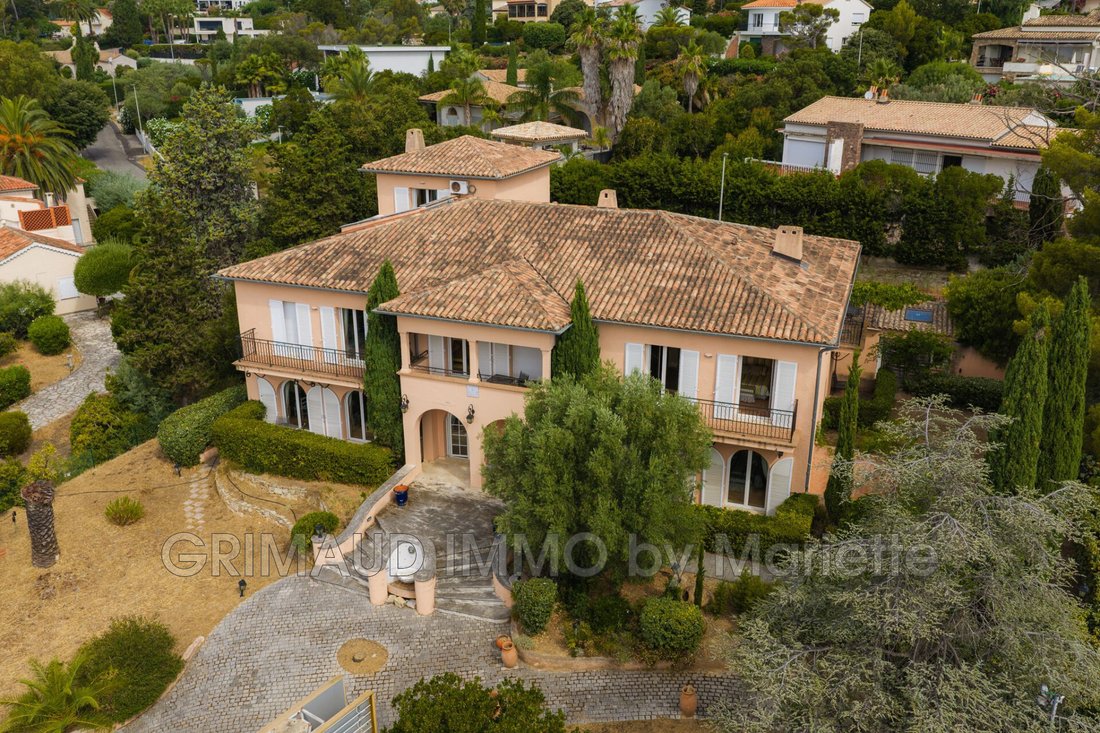 Villa in Les Issambres, Roquebrune-sur-Argens, France 3 - 18515672