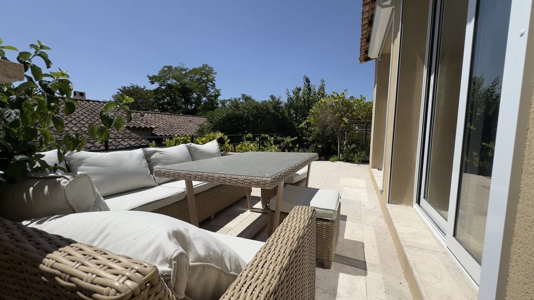 Villa in Saint-Cannat, Provence-Alpes-Côte d'Azur, France 3 - 18509979
