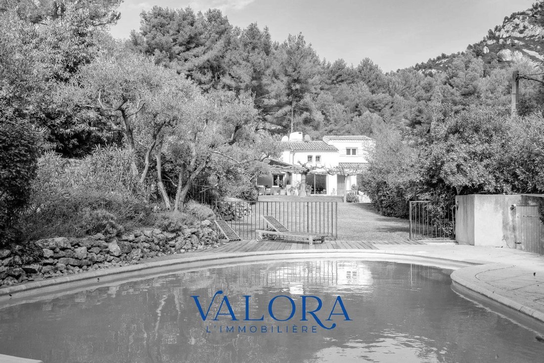 House in Eoures, Marseille, Provence-Alpes-Côte d'Azur 2 - 18511973