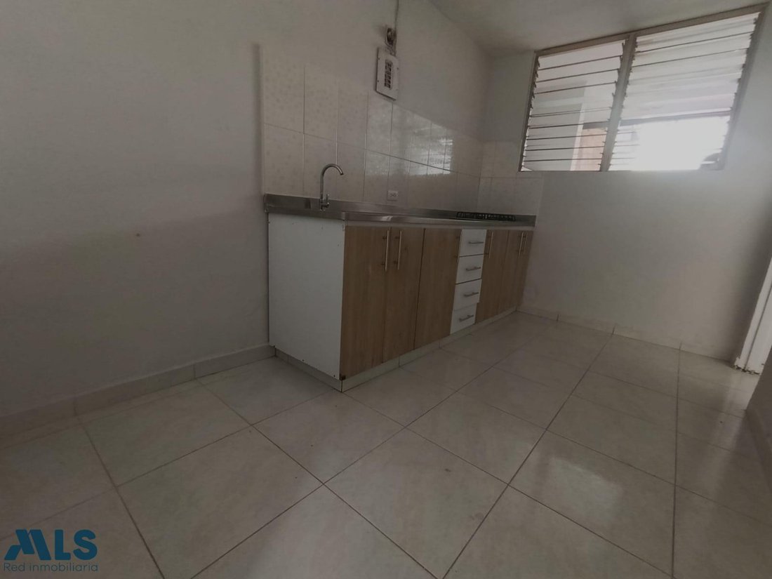 House in Medellín, Antioquia, Colombia 2 - 18515645