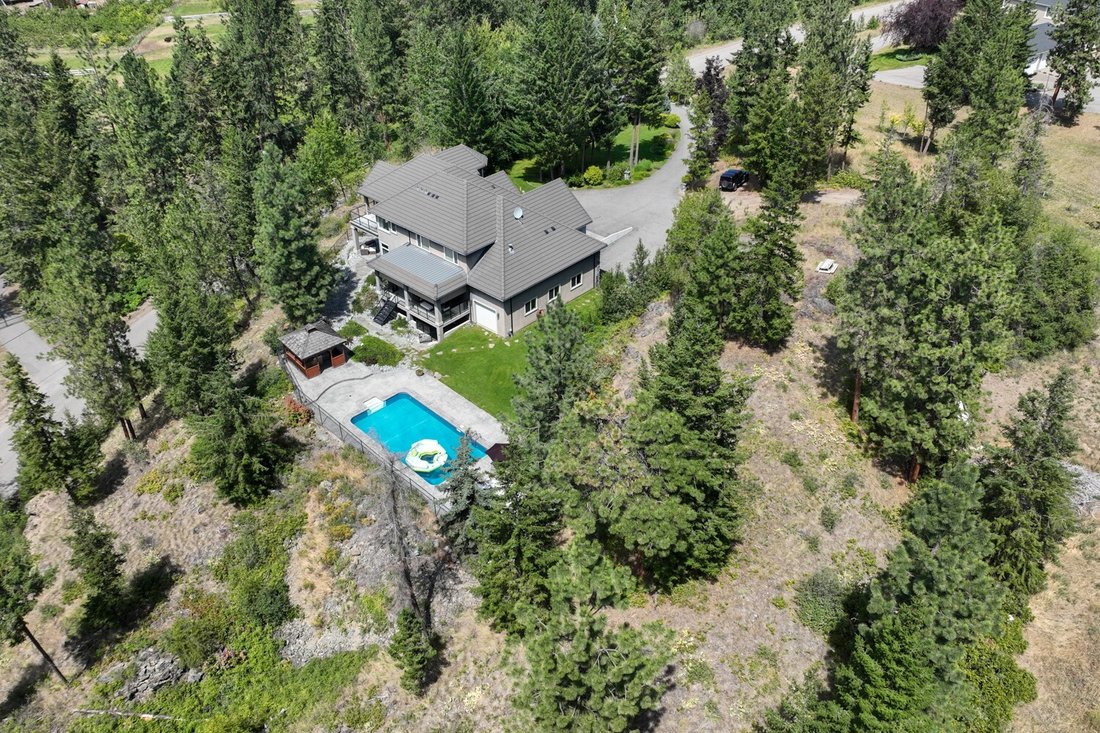 House in Kelowna, British Columbia, Canada 2 - 18519902