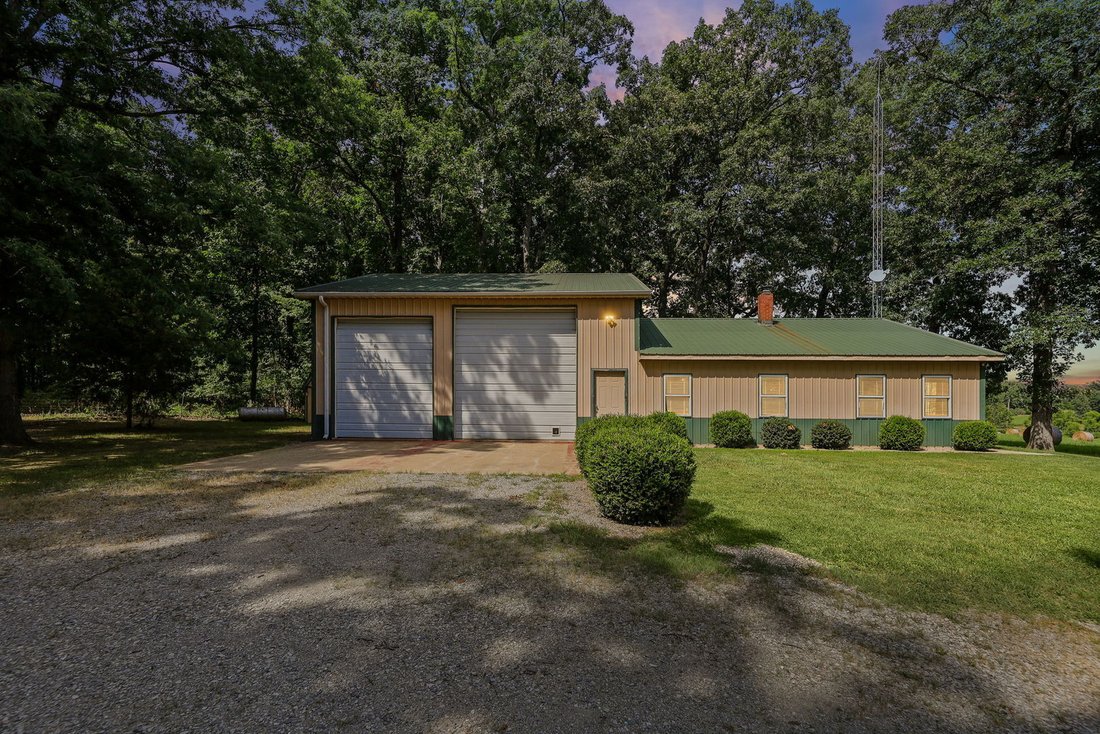 House in Mount Vernon, Illinois, United States 1 - 18512110