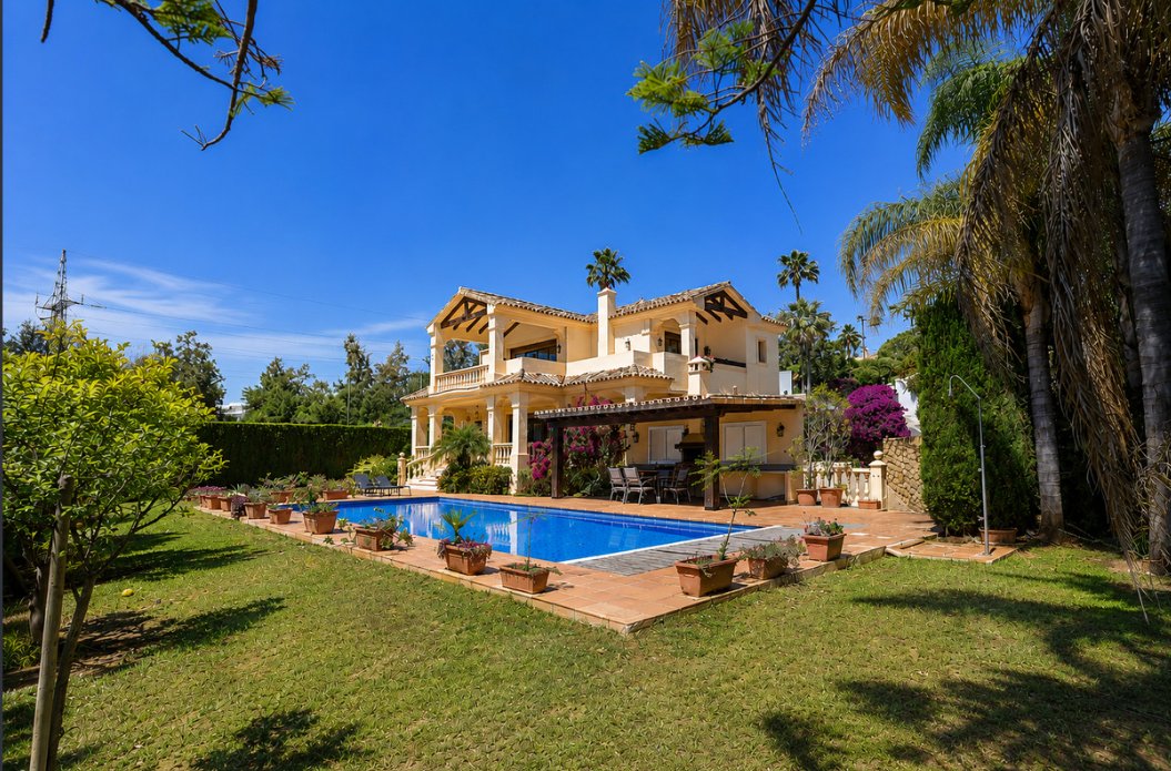 Villa in Marbella, Andalusia, Spain 1 - 18515803