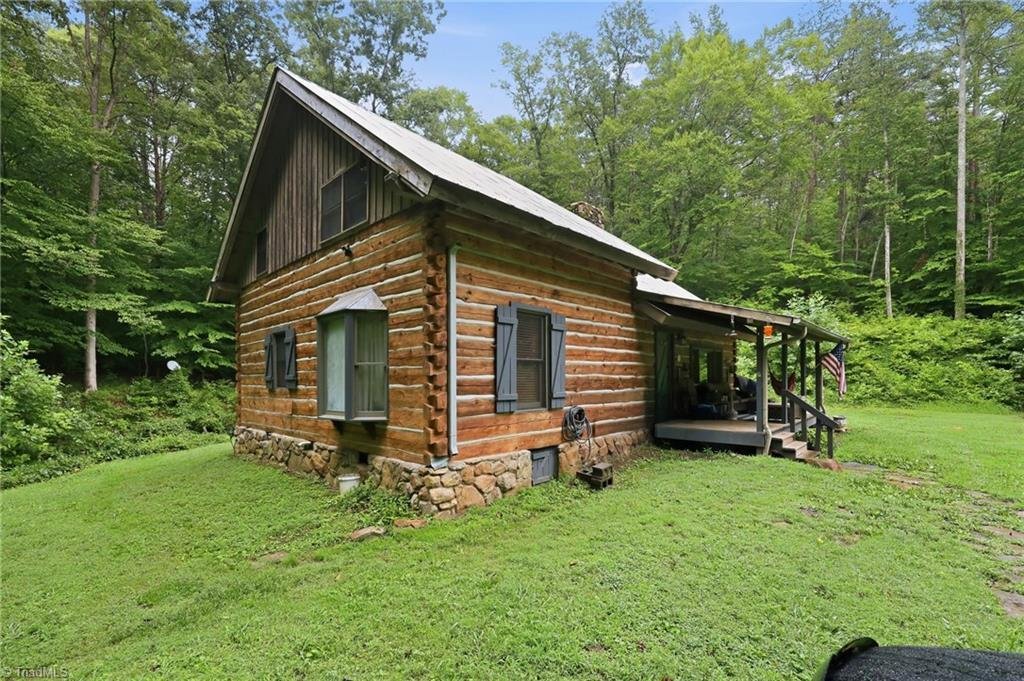 House in Walnut Cove, North Carolina, United States 4 - 18518450
