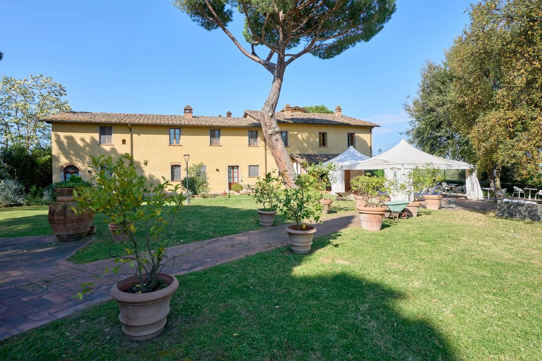 Estate in San Miniato, Tuscany, Italy 2 - 18520503