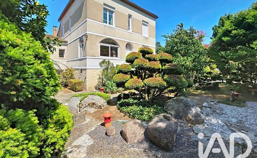 Chazelles, Nouvelle-Aquitaine, France 1