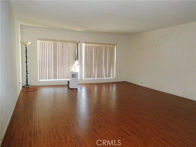 Condo in Altadena, California, United States 4 - 18513373