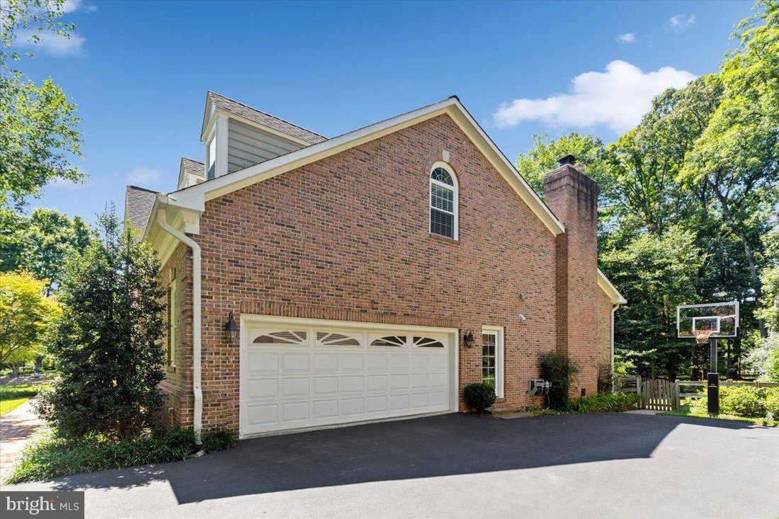 House in Herndon, Virginia, United States 2 - 18516637