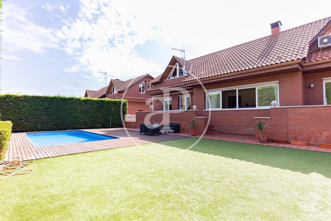Villa in Sant Cugat del Valles, Catalonia, Spain 3 - 18515861