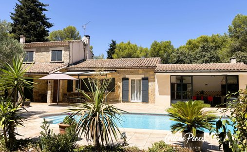 House in Camplanier, Nimes, France 1