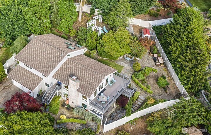 House in Bellevue, Washington, United States 5 - 18514779