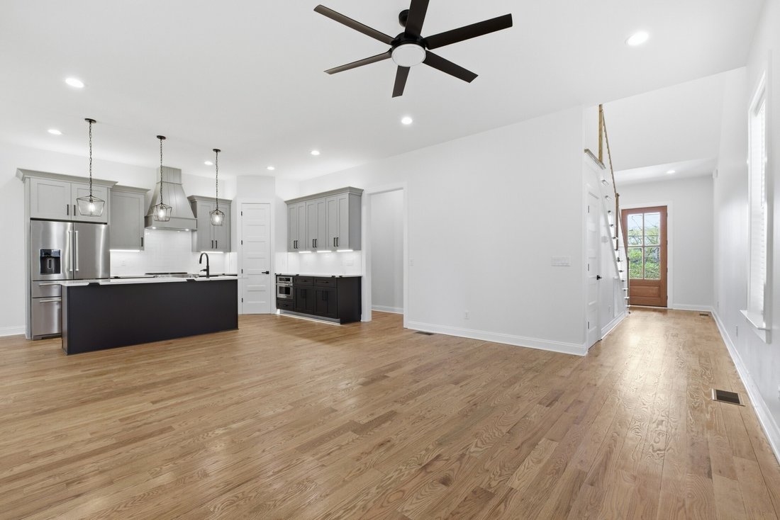 Co Op in Nashville, Tennessee, United States 4 - 18517327