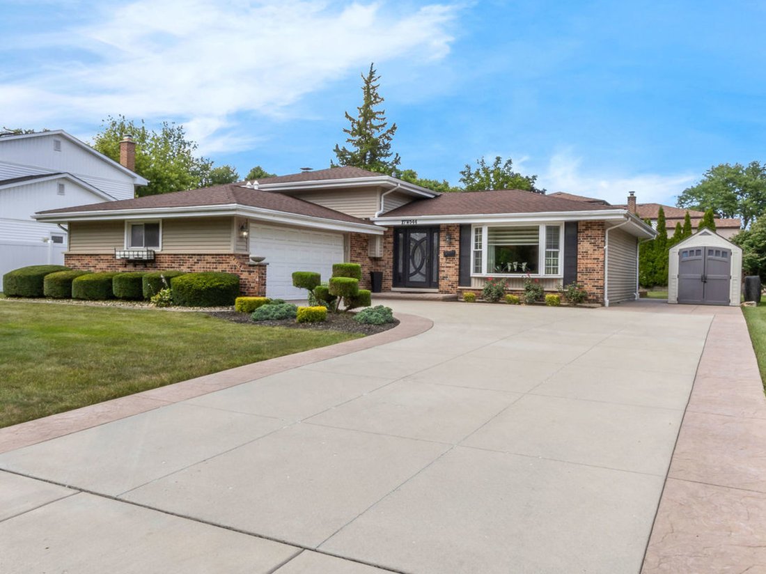 House in Darien, Illinois, United States 1 - 18508484