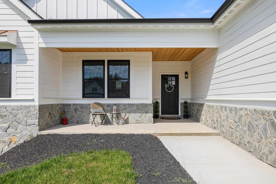 House in Fishersville, Virginia, United States 3 - 18508351