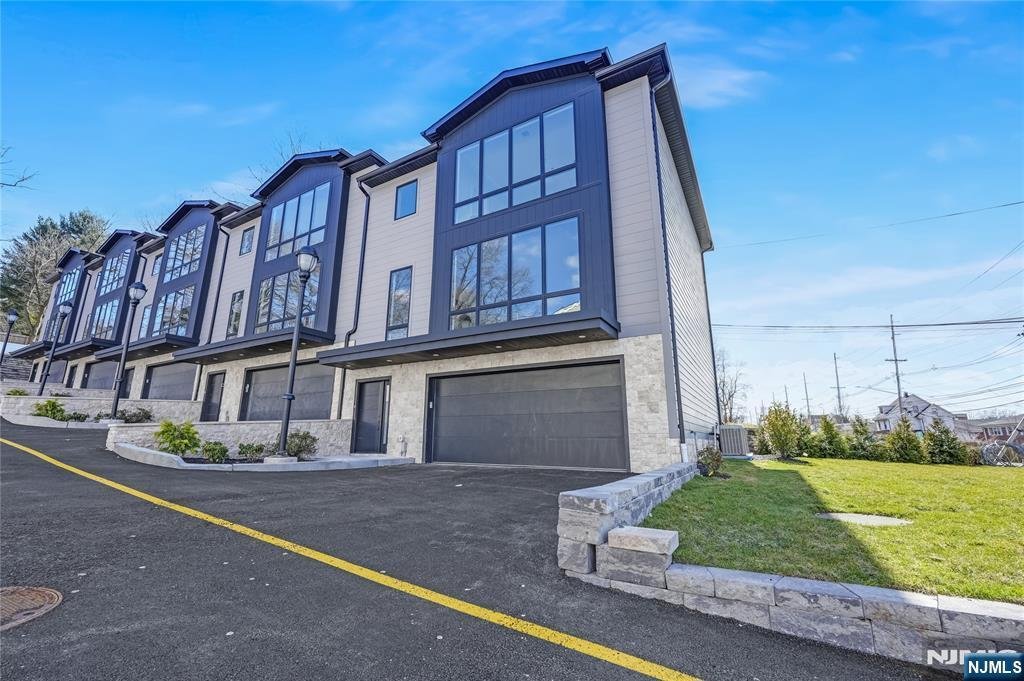 Condo in Leonia, New Jersey, United States 2 - 18509422
