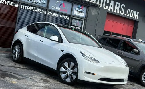 2022 Tesla Model Y Long Range Sport Utility 4D in Miami, FL, United States 1