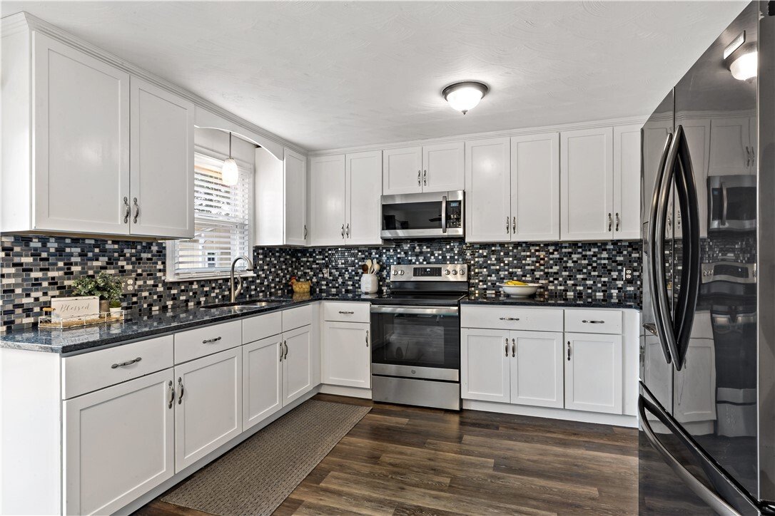 House in Bristol, Rhode Island, United States 5 - 18510956