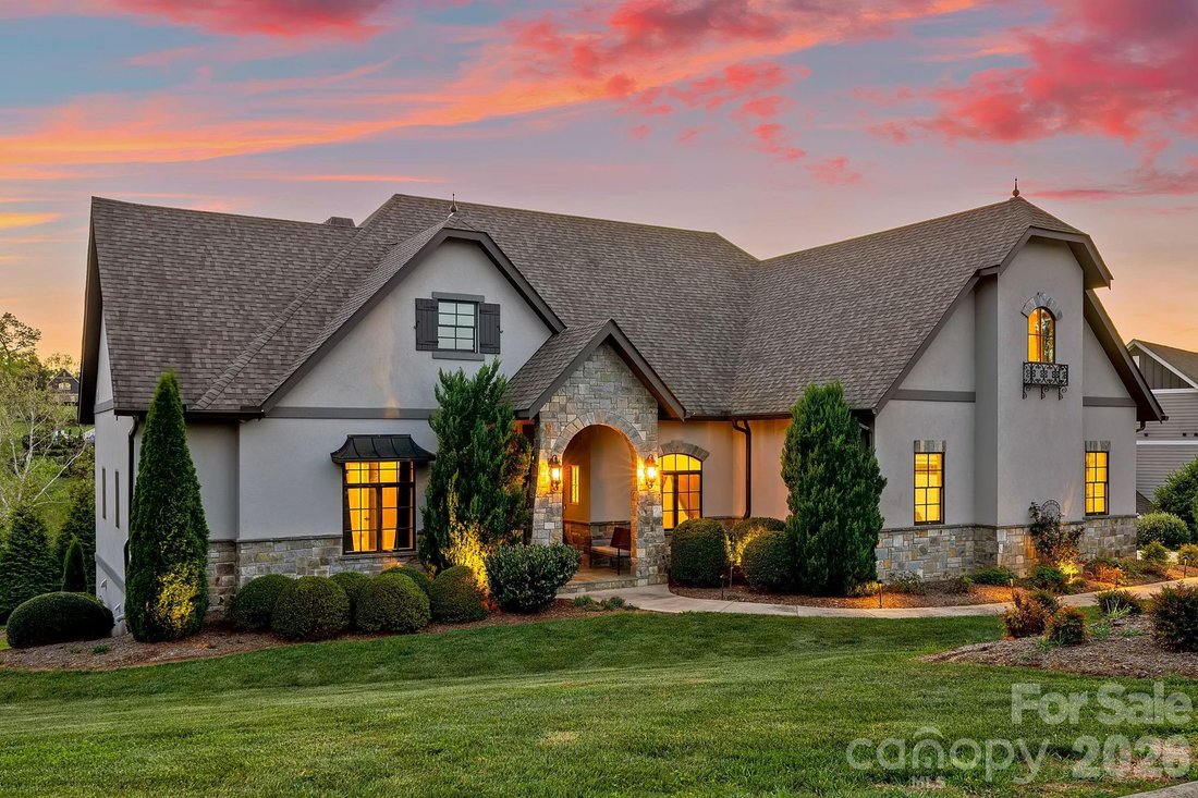 House in Fairview, North Carolina, United States 1 - 17711601