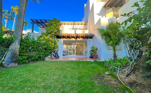 Townhouse en Estepona, Andalucía, España 1