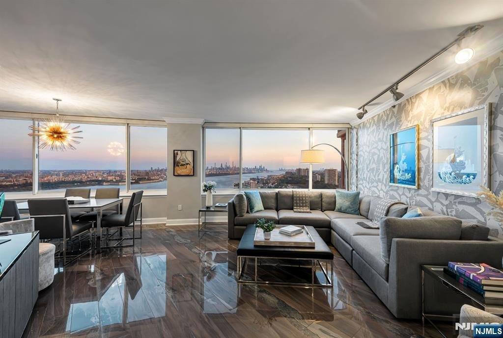 Condo in Fort Lee, New Jersey, United States 1 - 18510046