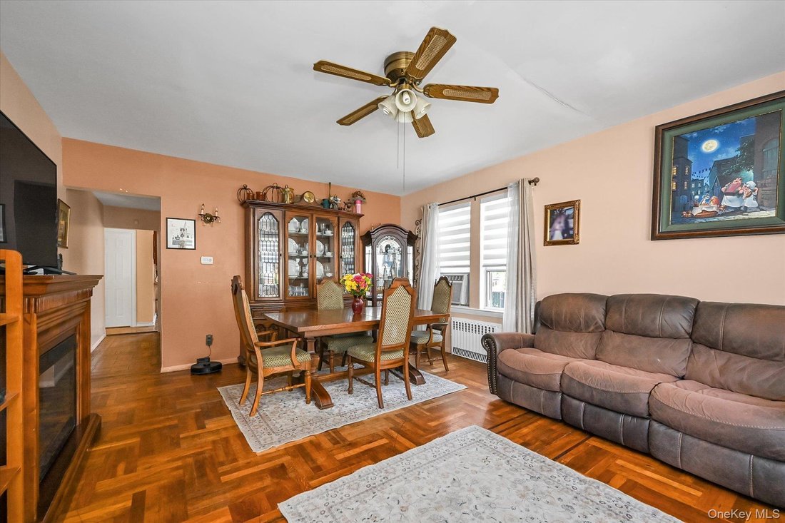 House in New York, New York, United States 2 - 18512762