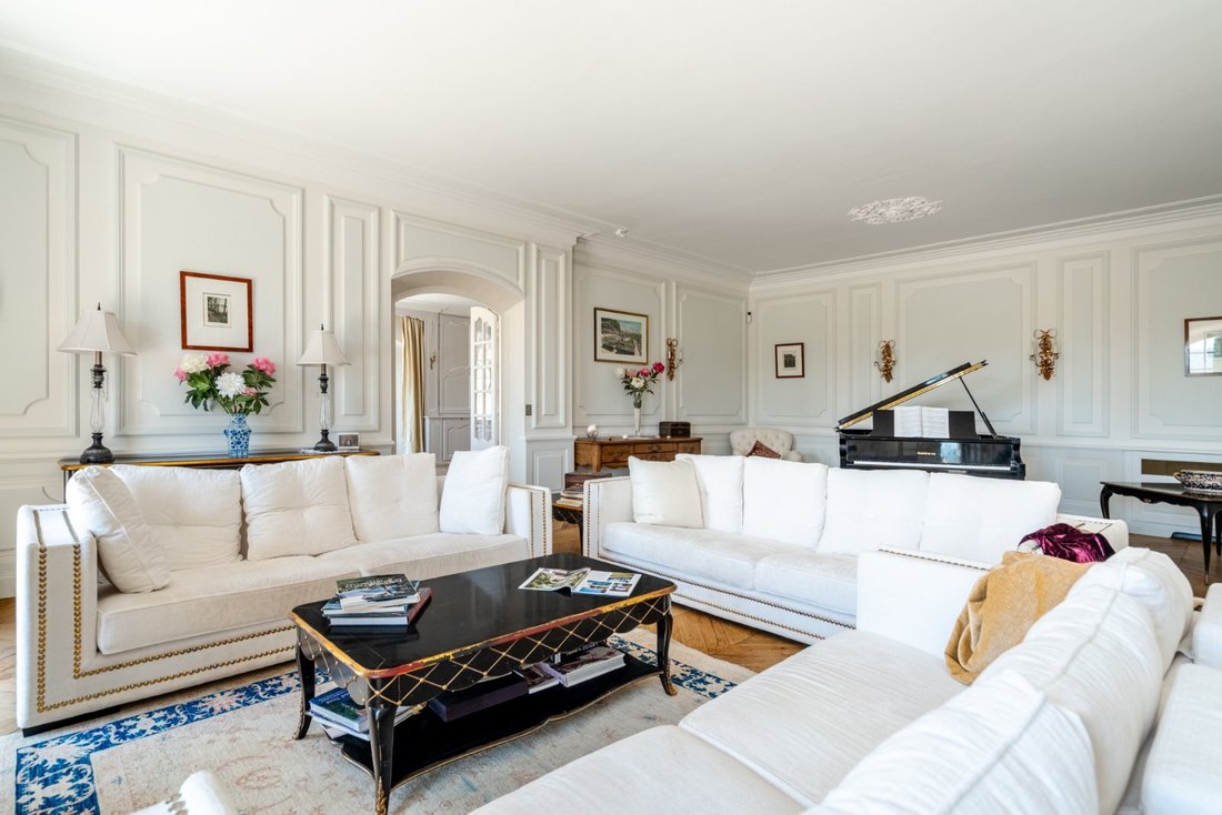 Country House in Comtale-Cente-Cours Mirabeau, Aix-en-Provence, France 5 - 18508912