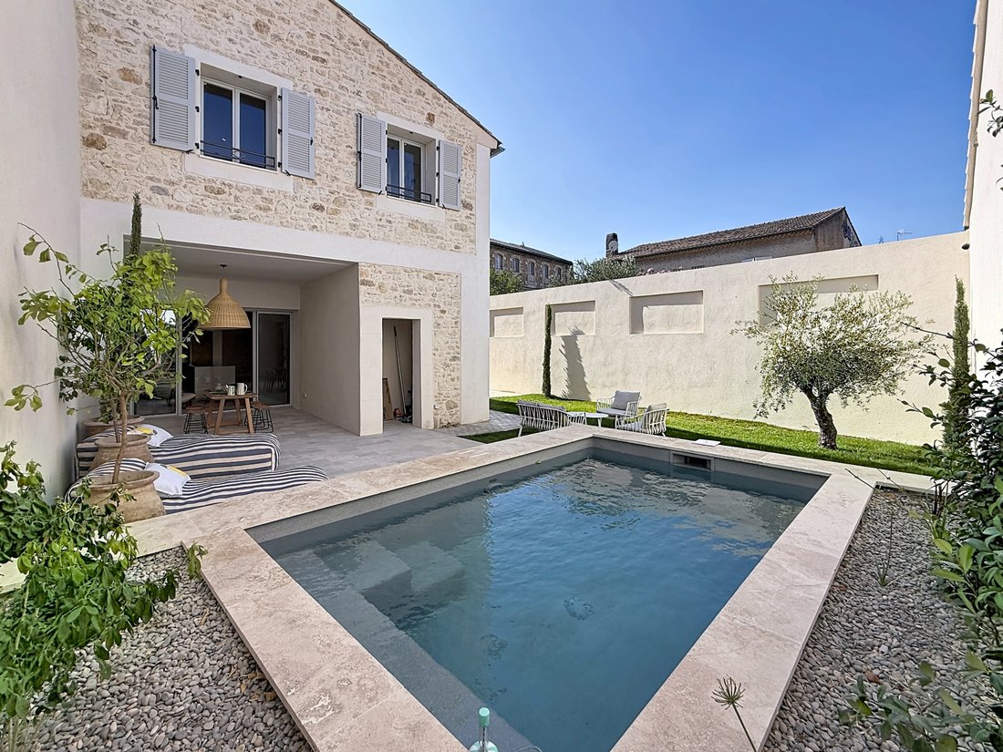 Estate in Avignon, Provence-Alpes-Côte d'Azur, France 2 - 18517532