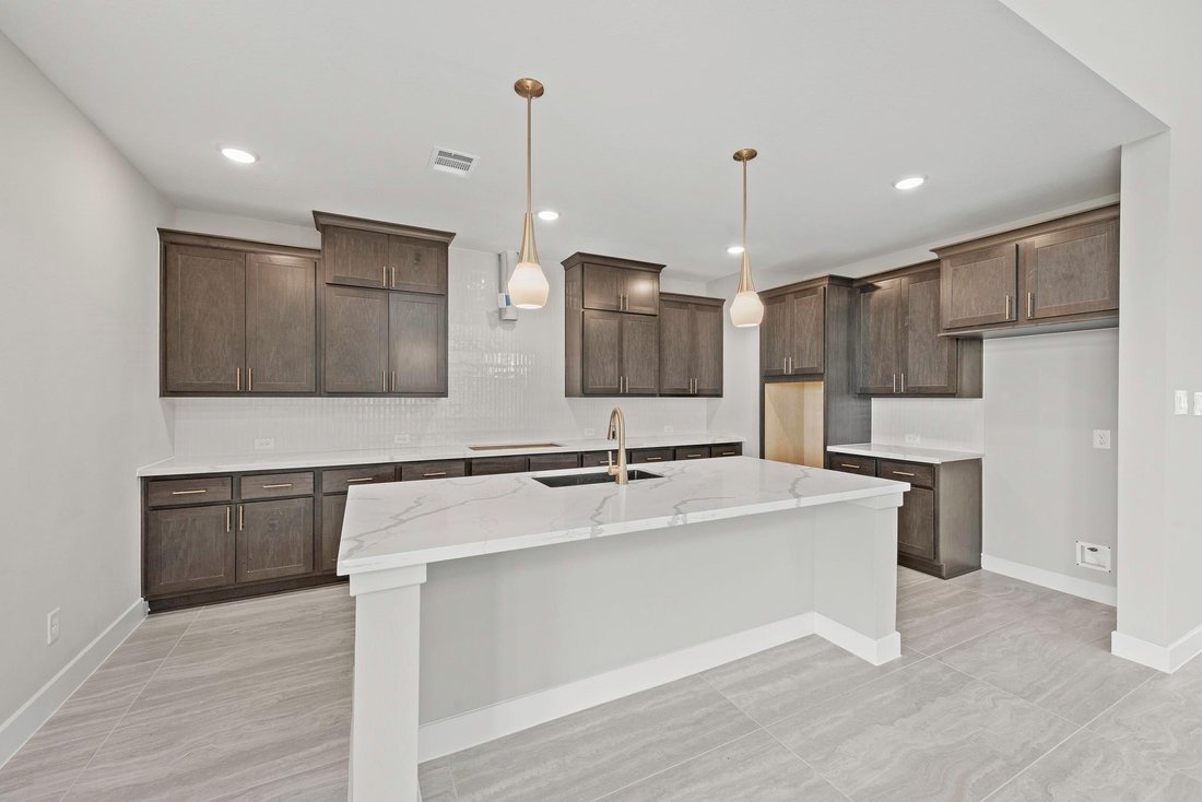 House in Tomball, Texas, United States 4 - 17852036