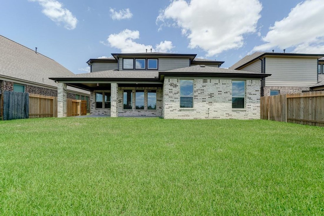 House in Conroe, Texas, United States 3 - 18512648