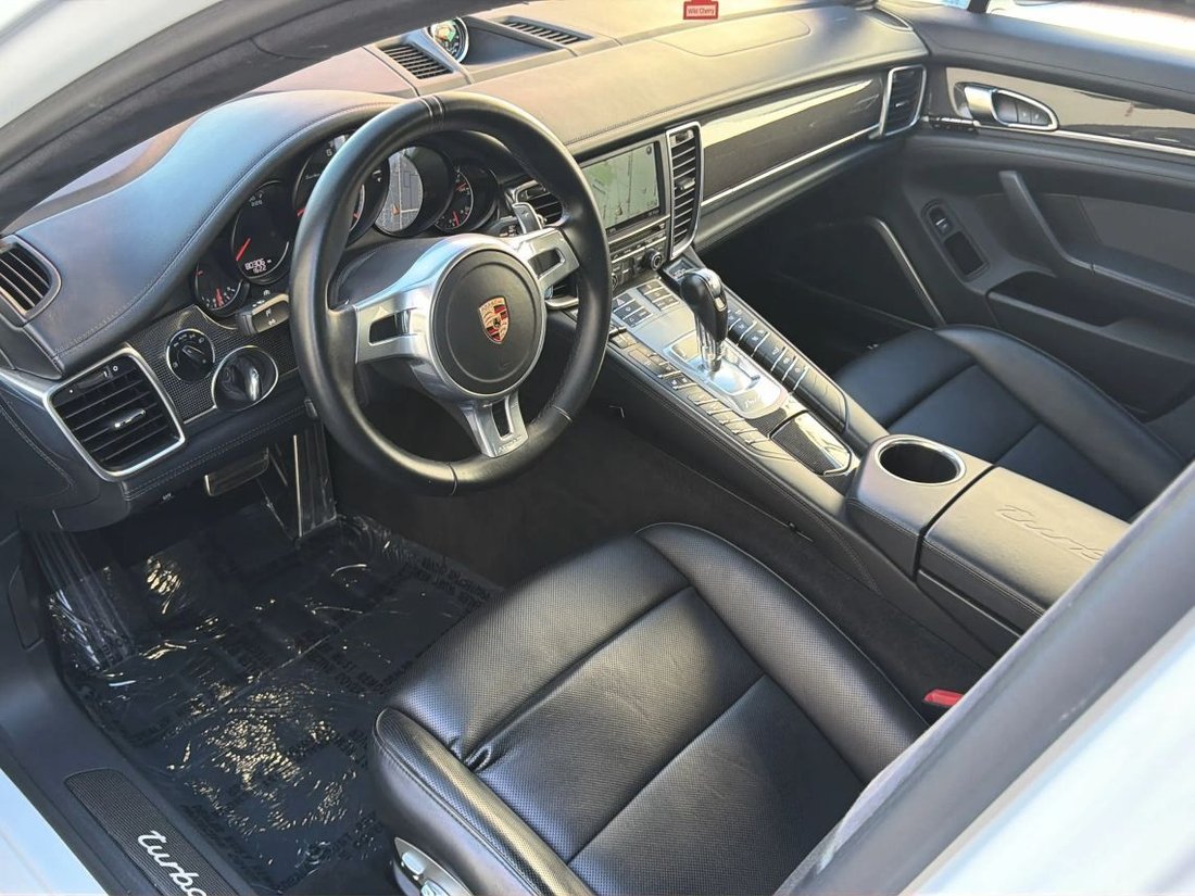 Sedan in Gilroy, CA, United States 5 - 18514026
