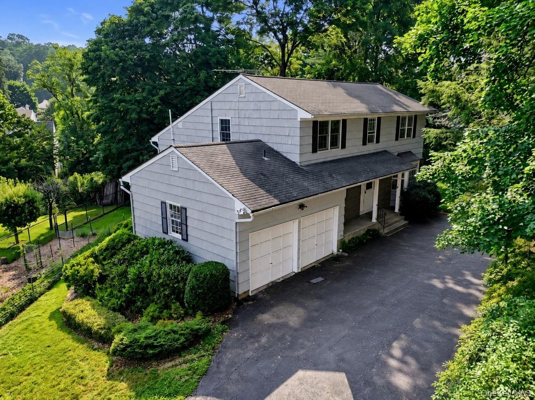 House in Mount Kisco, New York, United States 1 - 18460395
