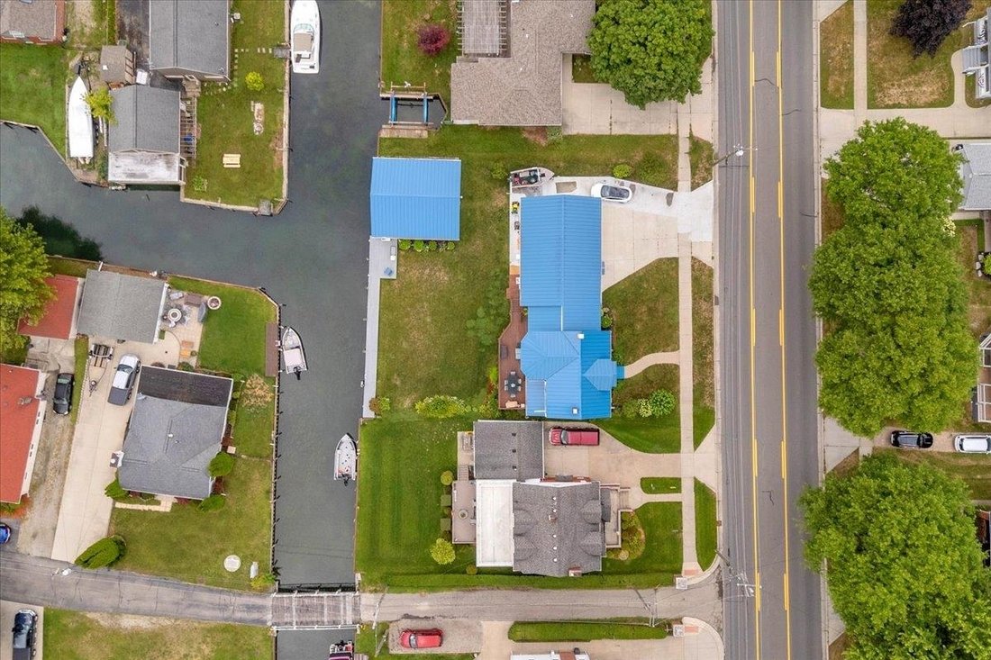 House in Clay Township, Michigan, United States 2 - 18511047