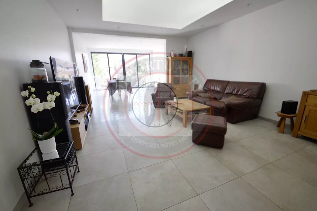 House in Centre Ville, Rosny-sous-Bois, France 2 - 18509809