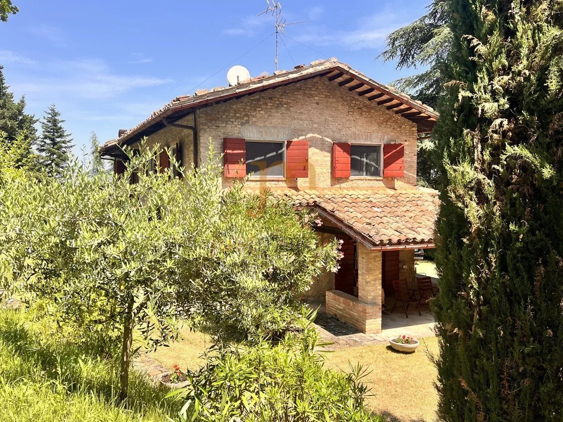 House in Historic Center, Urbino, Marche 3 - 18509679