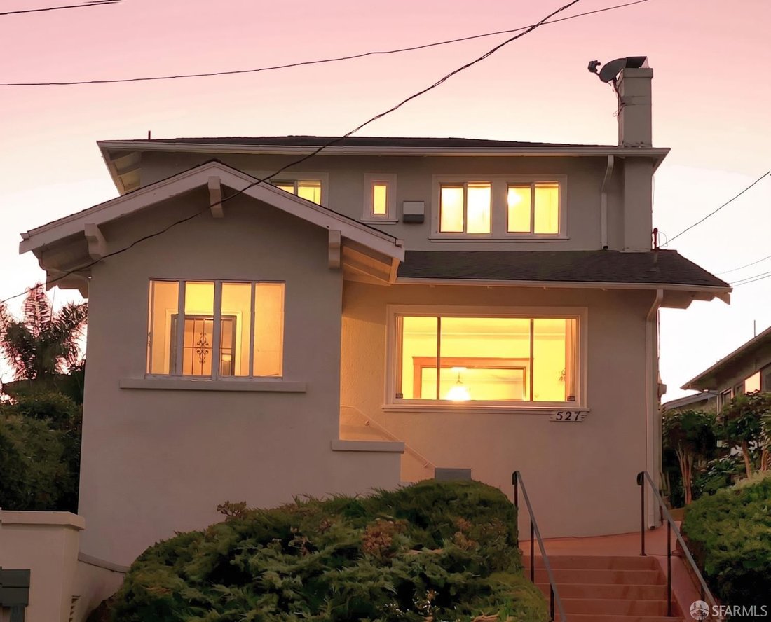 House in Oakland, California, United States 1 - 18441993