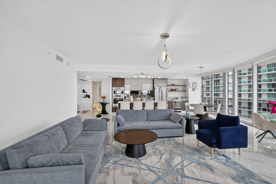 Condo in Miami, Florida, United States 5 - 18518690